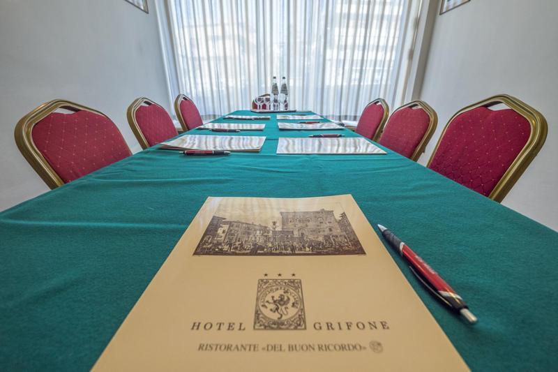 Grifone Hotel Perugia Bagian luar foto